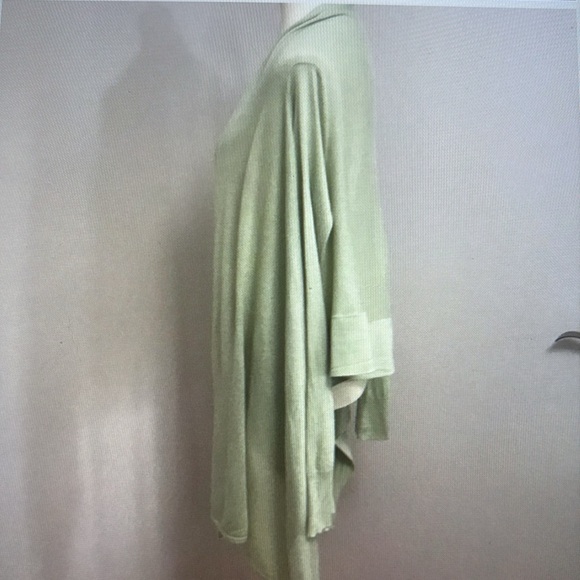 Kenneth Cole Mint Wrap Cardigan Size Small Medium - Picture 3 of 8